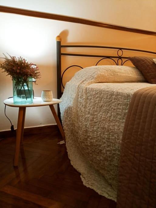 Romantic Apartment Ideal For Women! Атина Екстериор снимка