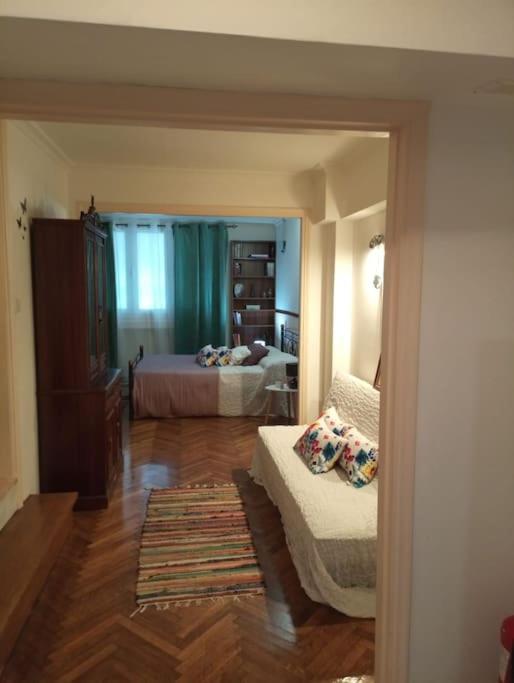Romantic Apartment Ideal For Women! Атина Екстериор снимка